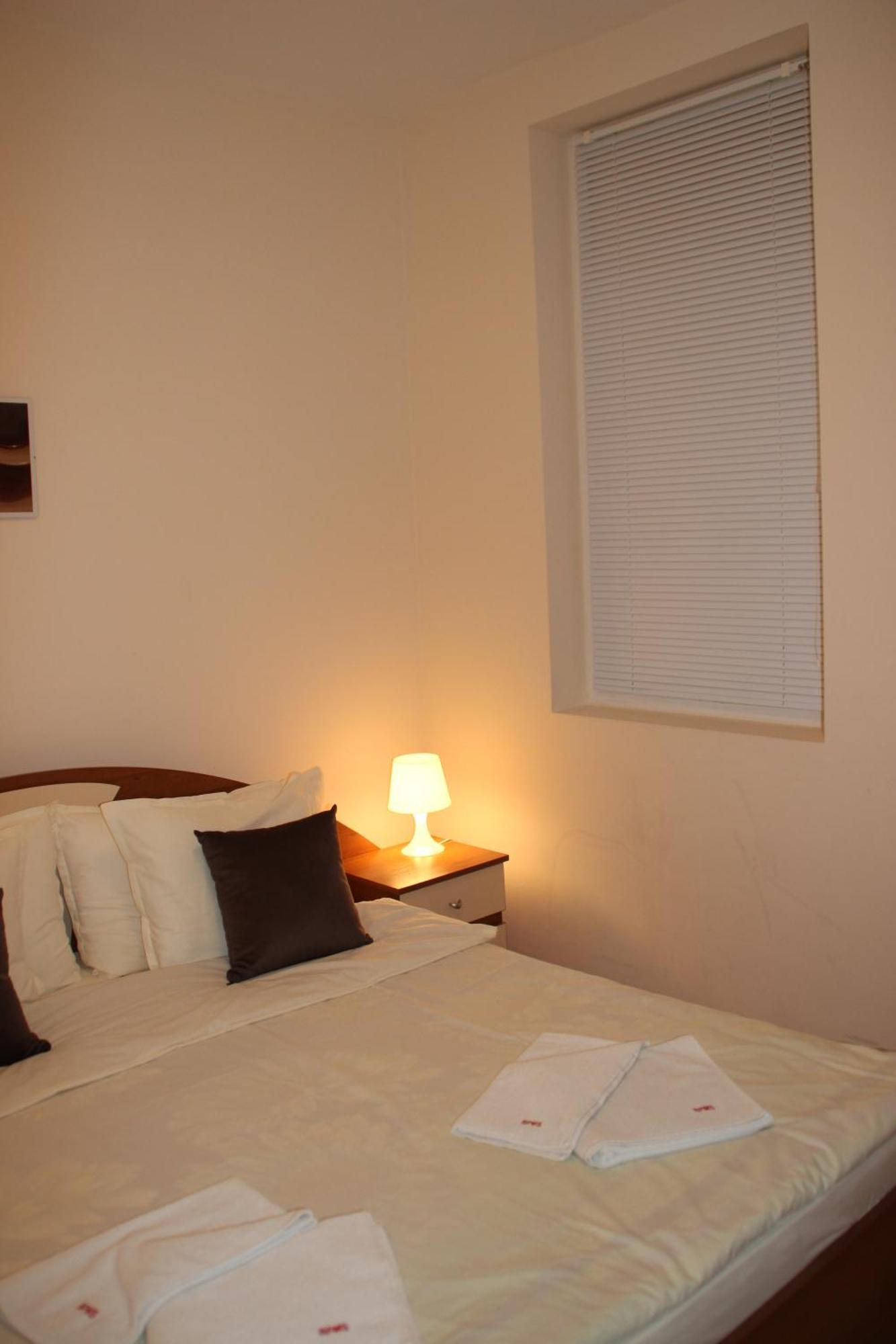 Charming One Bed Apartment 423 In Main Flora Building Borowec Zewnętrze zdjęcie